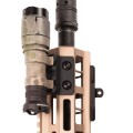 Magpul-Szyna-M-LOK-Aluminum-Offset-Light-Optic-Mount-do-montazu-latarki-taktycznej-RIS - MAG604-BLK-8.jpg