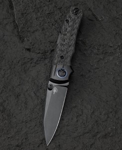Nóż Bestech Tonic Black Carbon fiber / Titanium Black Stonewashed M390 by Colin Maisonpierre (BT2204E)