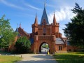 Hradec_nad_morawica_Czerwony_zamek_slask_opawski_3.jpg