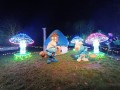 Zwiedzamy-wioske-Smerfow-Krakow-Garden-of-Lights_20.jpg