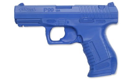 zul_pm_BLUEGUNS-Treningowa-Atrapa-Broni-WALTHER-P99-FSP99-lentus.jpg