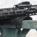 zul_pm_Strike-Industries-Chwyt-Link-Angled-HandStop-Czarny-SI-AR-HSFG-BK-lentus6.jpg