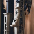 zul_pm_Magpul-Chwyt-przedni-katowy-AFG-M-LOK-FDE-MAG598-FDE-lentus4.jpg