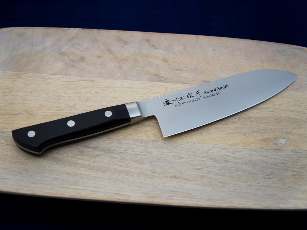Noz-Satake-Satoru-Santoku-kuchenny-warzywa-owoce-ryby-mieso-nierdzewny-lentus-militaria