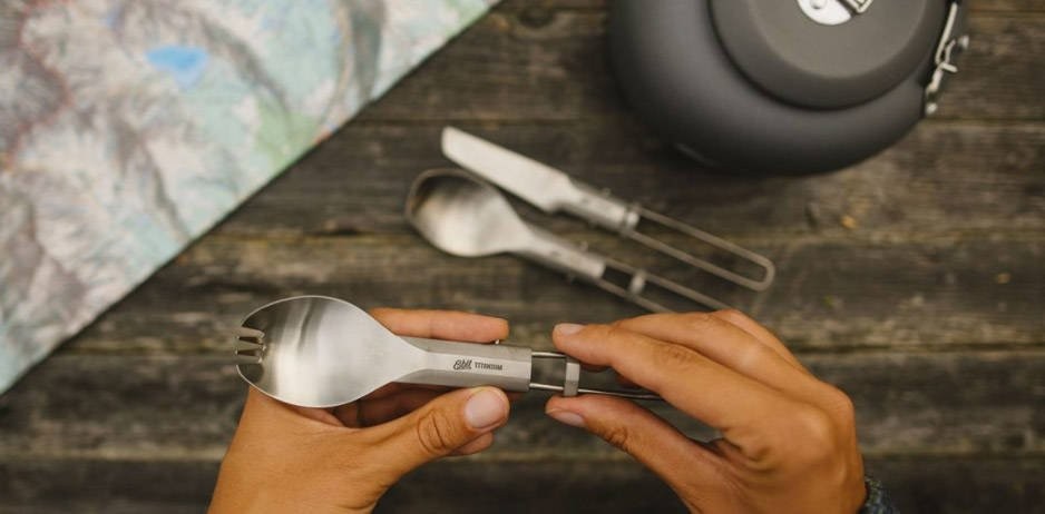 Esbit_Lyzka -widelec-turystyczny-skladany-Titanium-Spork - FSP17-TI