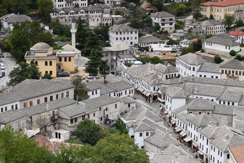 Gjirokastra_Miasto_muzeum_Zamek_biale_miasto