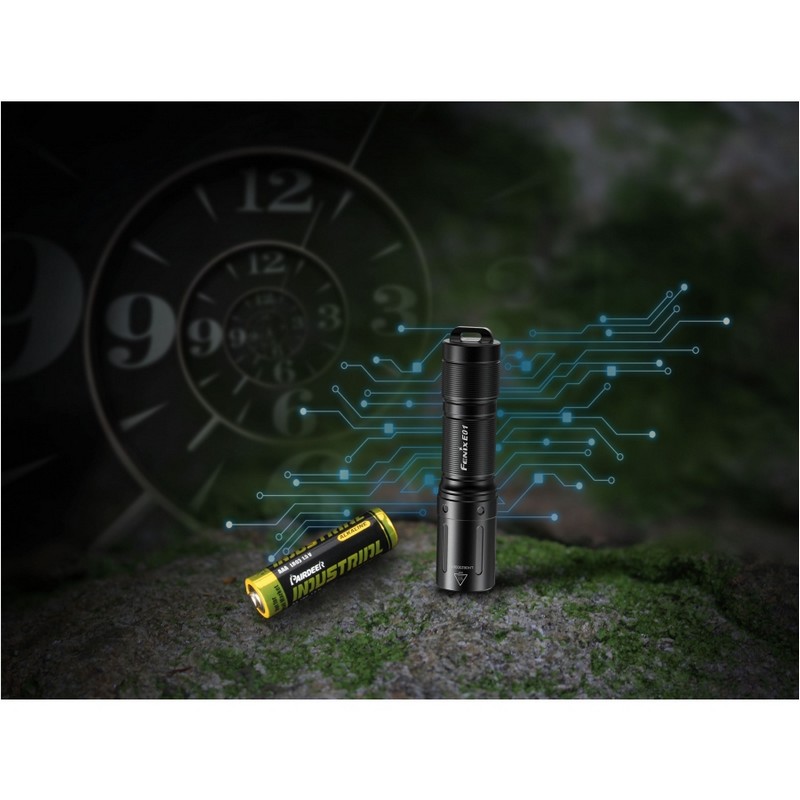 Latarka-diodowa-Fenix-E01-V2.0-czarna-100lumenow-3tryby-lentus-militaria
