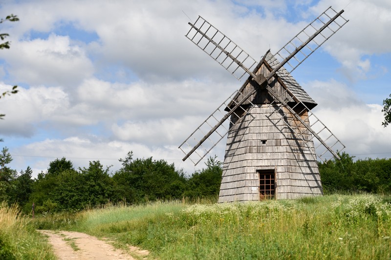 Skansen wsi kieleckiej w Tokarni młyny