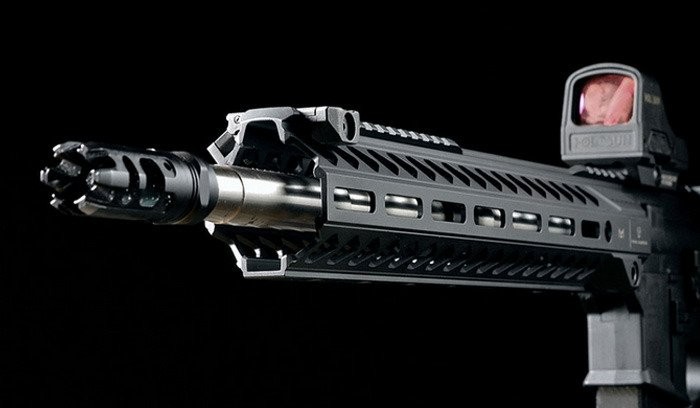 Strike Industries - Loze-Strike-Rail-do-AR-15 - 13,5 - Czarne - SI-StrikeRail-135-BK