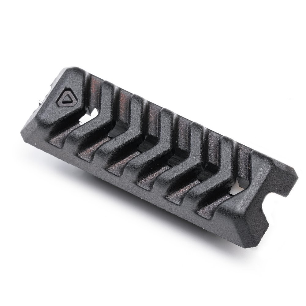 Strike Industries - Ochronne-zaslepki-SIEGEN-Rail-Covers-do-otworow-M-LOK - 5 szt. - Czarne - SI-SIEGEN-COVER-BK