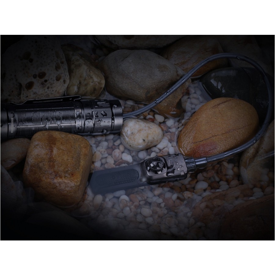 Wlacznik-na-kablu-zelowy-Fenix-AER-05-lentus-militaria