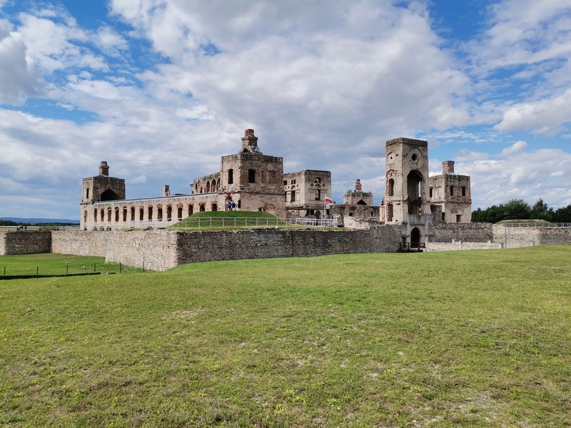 Zamek_Krzyztopor_Ujazd