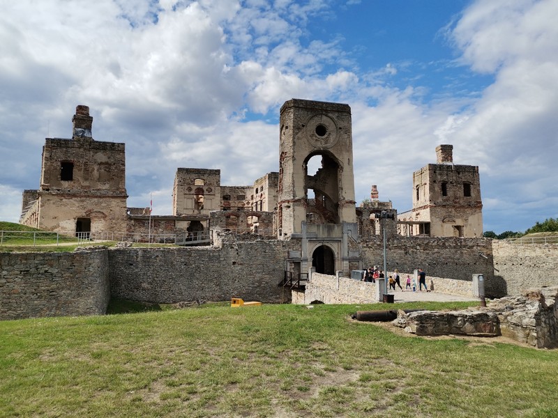 Zamek_Krzyztopor_Ujazd