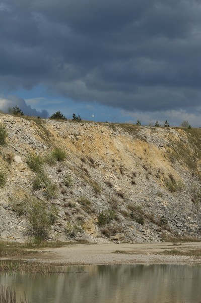 Kamieniolom-Wiek-w-Ogrodzencu-Bzowie