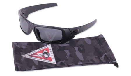zul_pm_Oakley-SI-Gascan-Matte-Black-Grey-Polarized-11-122-lentus